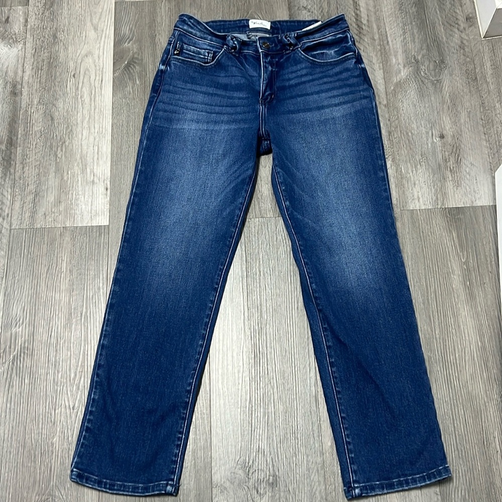 KanCan woman’s mid rise jeans / stretch / size 7/27